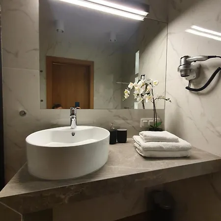 Ceglana 72 - New- Lux- Free Underground Parking Apartment *