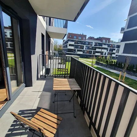 Ceglana 72 - New- Lux- Free Underground Parking Apartment *