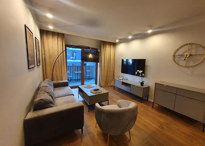 Ceglana 72 - New- Lux- Free Underground Parking