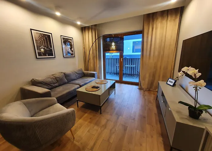 Ceglana 72 - New- Lux- Free Underground Parking Appartement